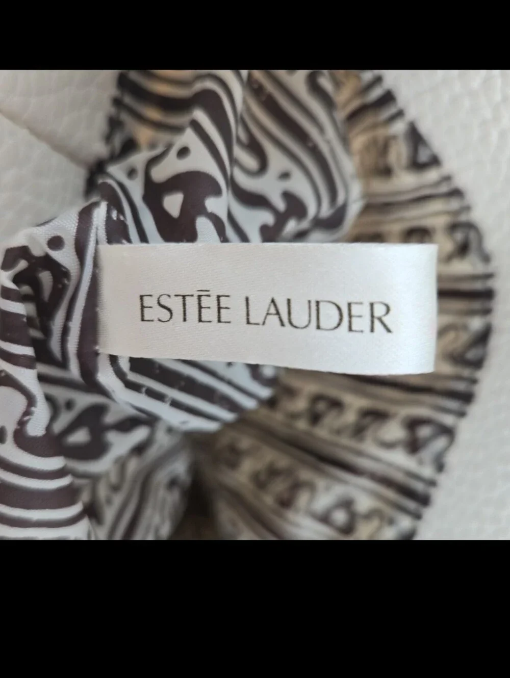 Estee Lauder Classic White Leather Tote Bag with Contrast Stitching